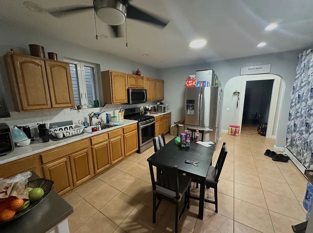 Building Photo - 205 Malvern St #2