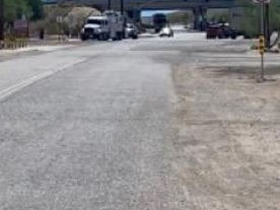 Exterior Neighborhood (street photo)