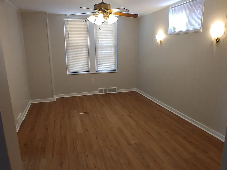 3237 Bookman Ave — Photo 11