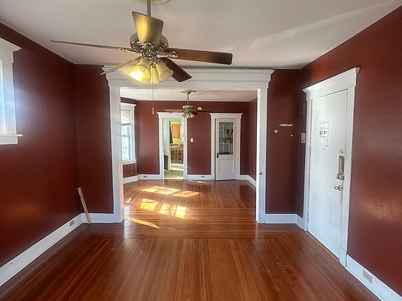 2nd image of 66 Stanley St #2