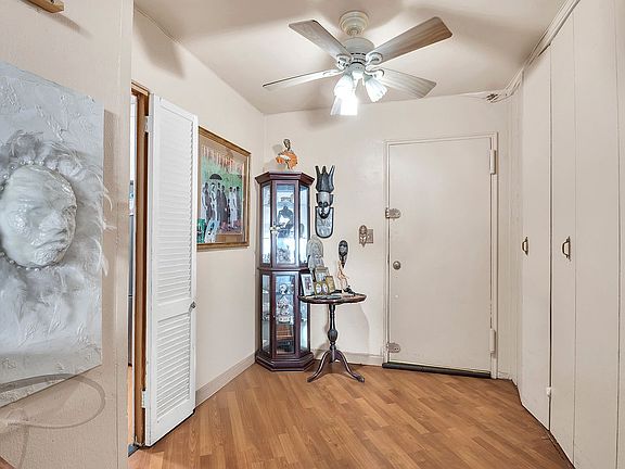 5th image of 5900 Arlington Ave APT 5R