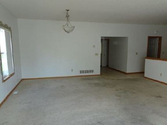 2nd image of 18 Filly Ln