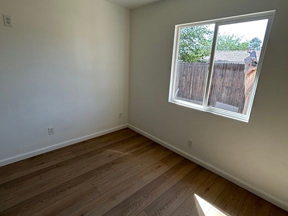 3rd image of 15650 Gazelle St