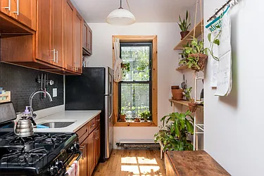 Rented by Rennit Inc.