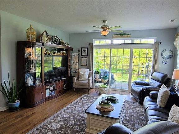 3rd image of 2709 Gunston Dr