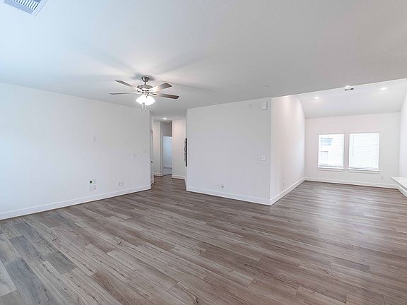 2nd image of 5119 Magnolia Spgs