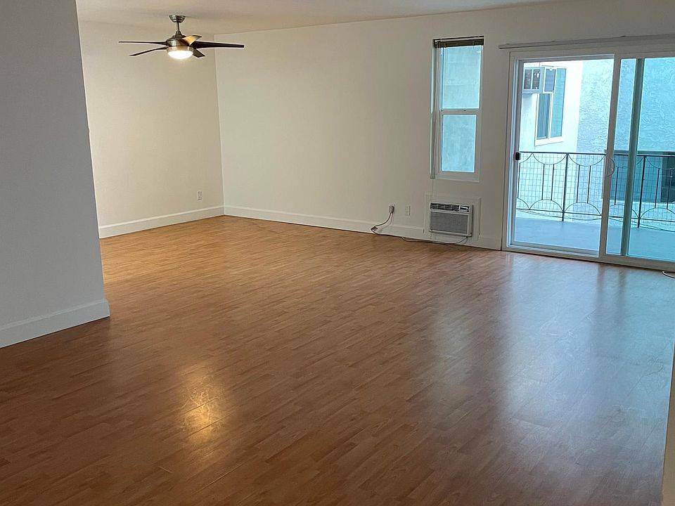 Living room & dining room