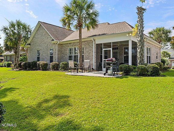 3rd image of 688 Creekway Circle SE