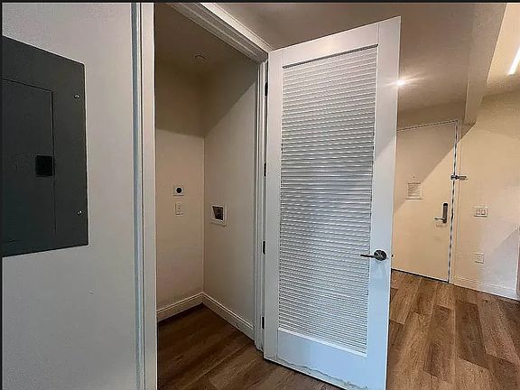 4th image of 156 Clarkson Ave #3T