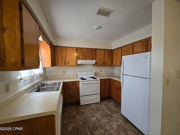 3rd image of 5202 Marla Dr