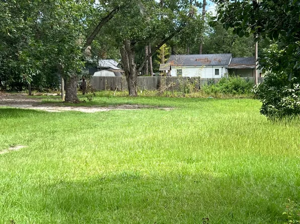 120 Edgewood Dr, Cordele, GA 31015