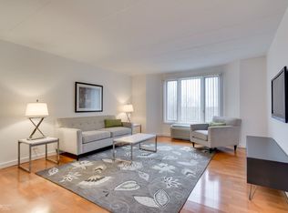 1 Renaissance Pl Unit 511, Palatine, IL 60067
