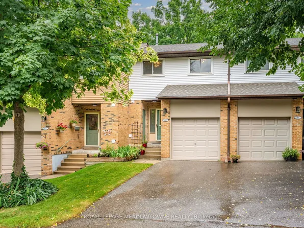 69 Lynden Cir, Halton Hills, ON L7G 4Y7