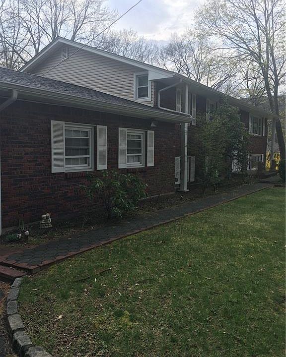 1st image of 24 Victory Rd