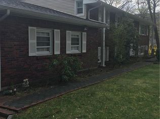 24 Victory Rd, Suffern, NY 10901