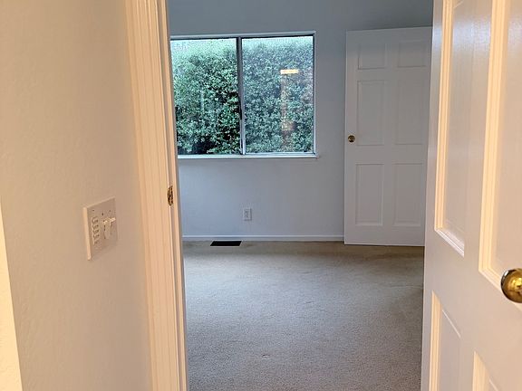 5th image of 71 Lomita Dr #A