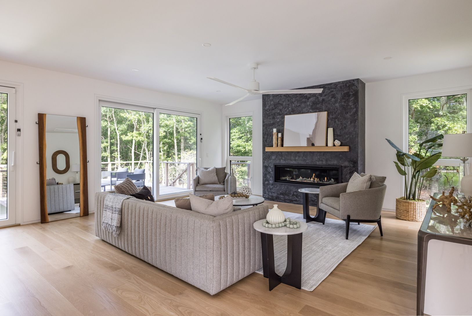  Living Room with Gas Fireplace