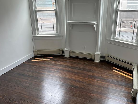 3rd image of 26 Cedar St #2L