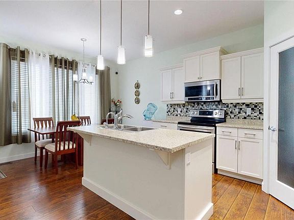 4th image of 2632 Makowsky CRESCENT