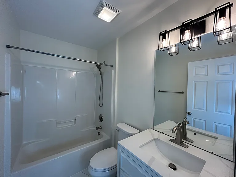 4015 Lake Charles Way — Photo 14