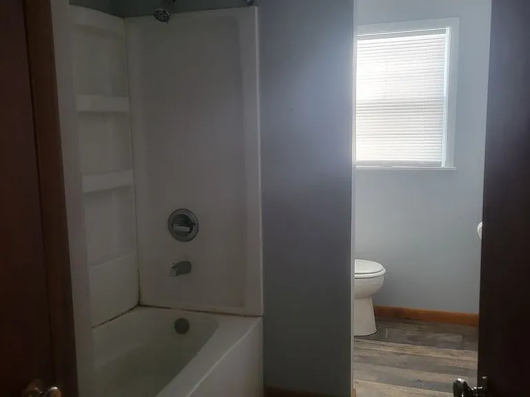 1424 38th St SE — Photo 7