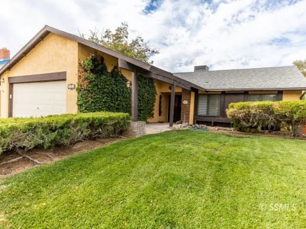 145 Rawhide Ln, Ridgecrest, CA 93555