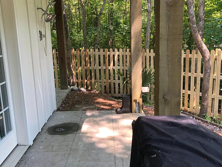 526 S Causeway Rd — Photo 36