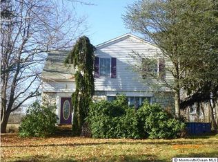 80 Ketchum Rd, Farmingdale, NJ 07727