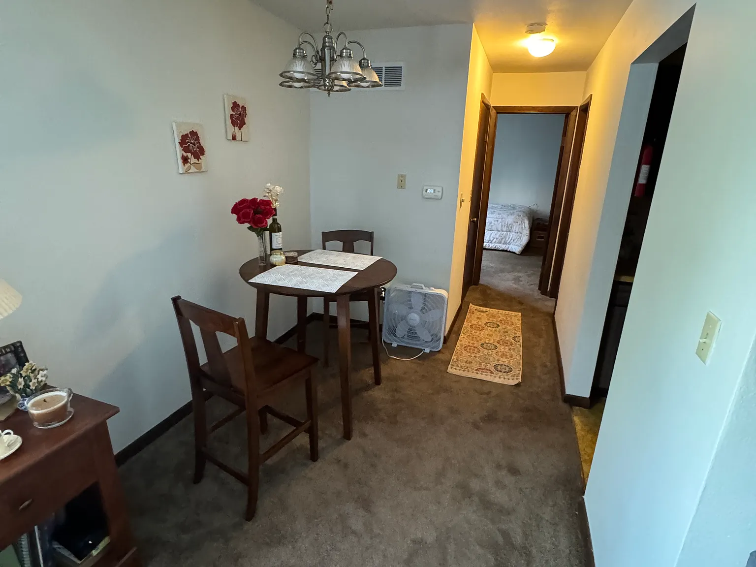 1 bed, 700 sqft, $860 — Photo 2