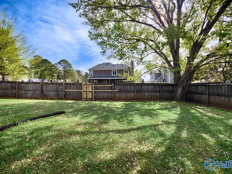 180 Jarrett Ln — Photo 42