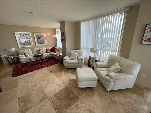 3rd image of 610 W Las Olas Blvd APT 1217N