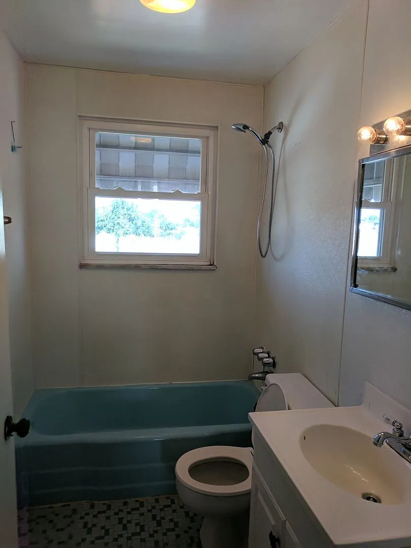 3329 WARD ST — Photo 2