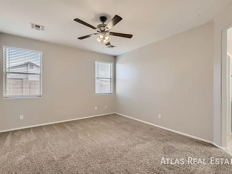 2610 W Gaby Rd — Photo 7