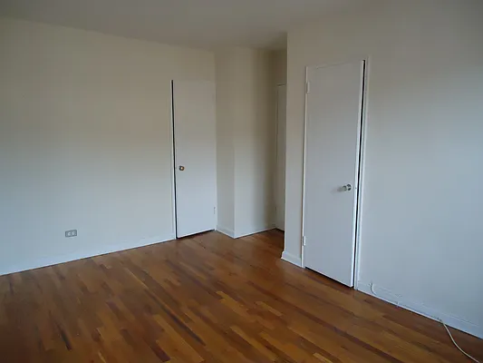 Rented by Nu Place Realty | media 19