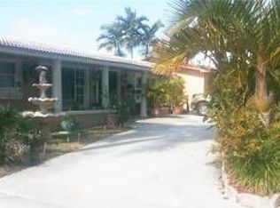 2830 SW 98th Ave, Miami, FL 33165