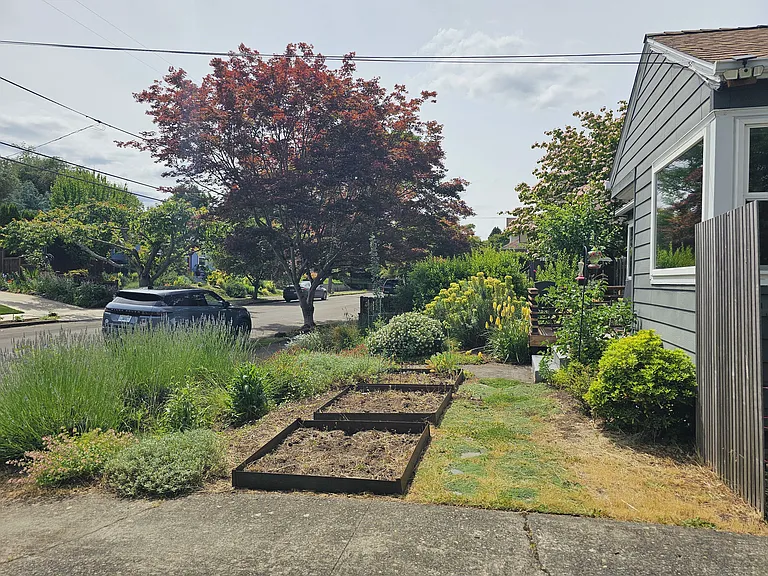 825 N Baldwin St — Photo 5