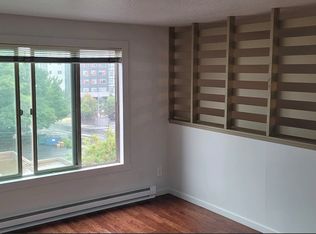632 S 150th St #2, Seattle, WA 98148