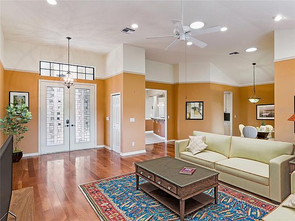 4th image of 21815 TARTAN STREET