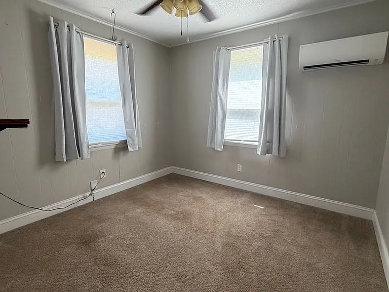144 Lacy Cir — Photo 17