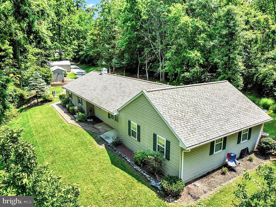 30 Lakeview Ct, Wellsville, PA 17365 Zillow