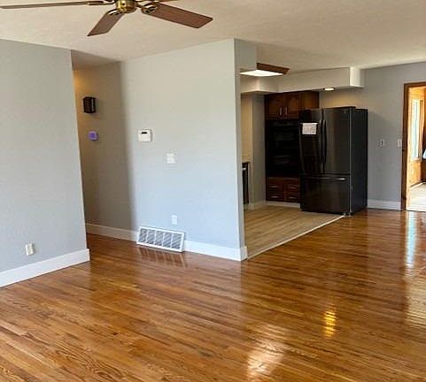 5th image of 2451 Chesterhill Dr