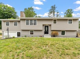 4 Hickory Ln, Merrimack, NH 03054