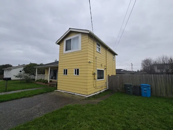 1049 I St, Fortuna, CA 95540