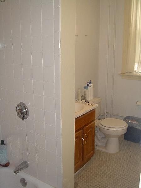 2nd image of 115 Saint Stephen St APT 34K