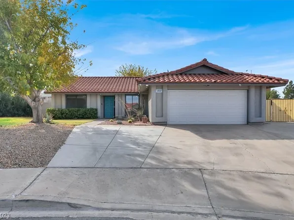 406 Woodridge Dr, Henderson, NV 89015