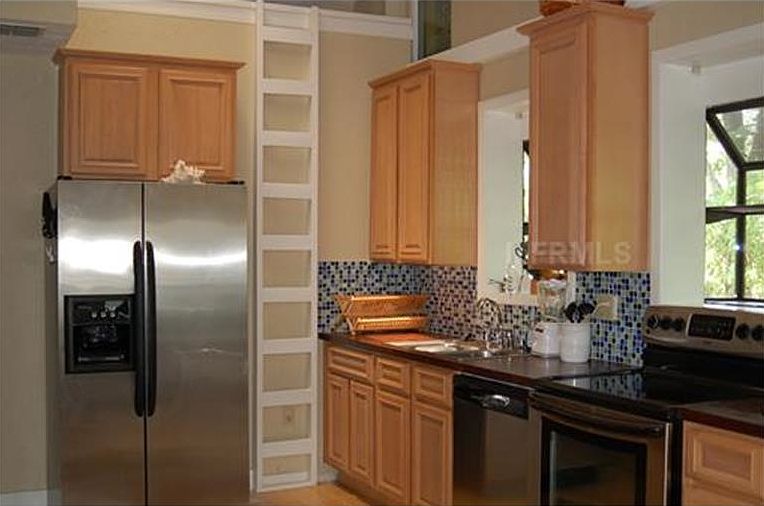 2nd image of 3010 S Esperanza Ave
