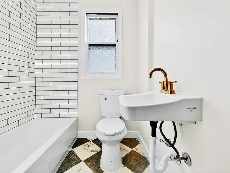 5322 Nagel Ave — Photo 7