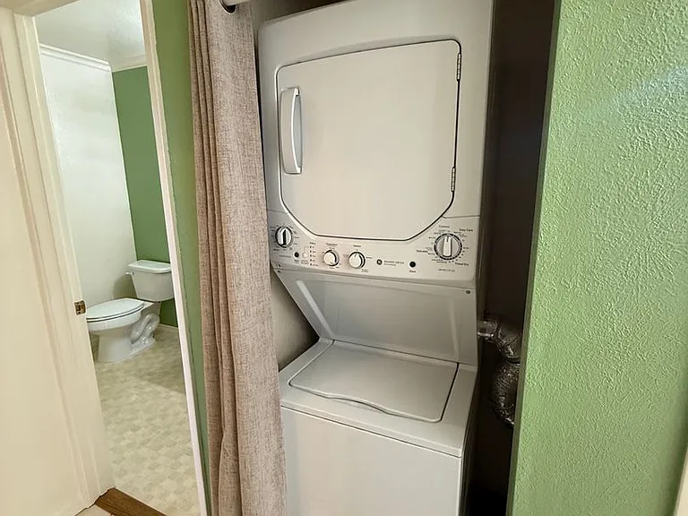 8121 1/2 El Rancho Dr — Photo 14