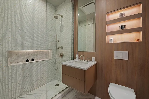 Rented by Compass | media 9