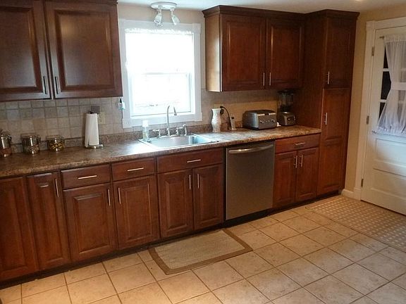5th image of 25 Flintlocke Dr